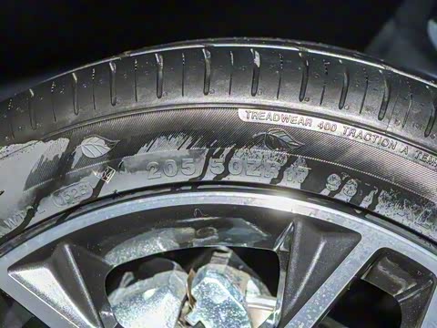 2025�� 1.5L �Զ������