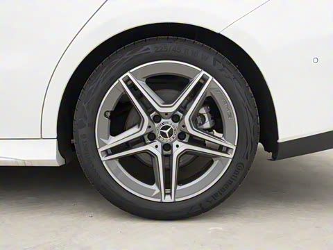 2025�� CLA 200 ���ܳ�