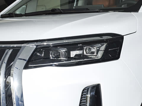 2026�� ���̰� 230����� 7��