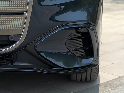 2026�� ����� 350 L 4MATIC