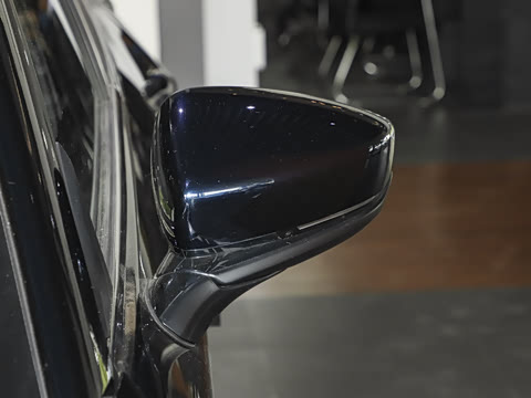 2025�� 2.0L �ֶ�������