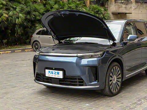 2025�� Ǭ�� UItra 6��