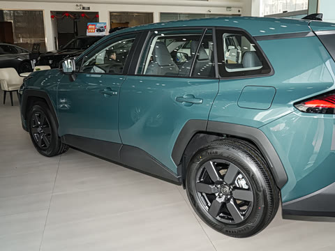 2026�� 2.0L ����������