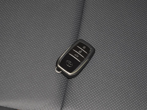 2026�� 2.0L ������