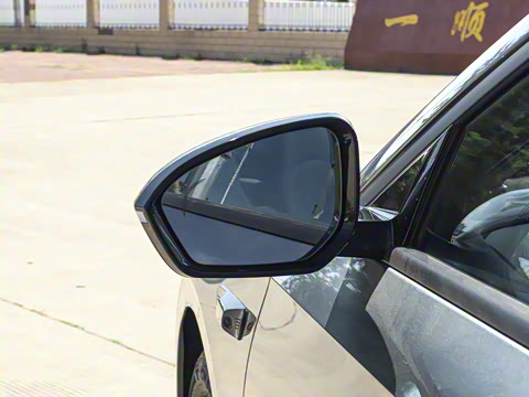 2025�� EM-i 70km ������