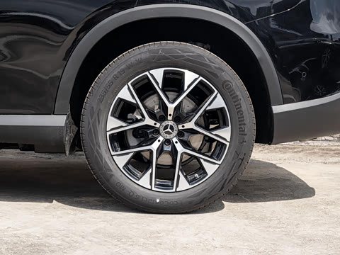 2026�� �Ŀ� GLC 260 L 4MATIC ������