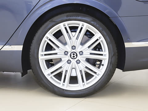 2026�� 4.0T V8 ��׼��