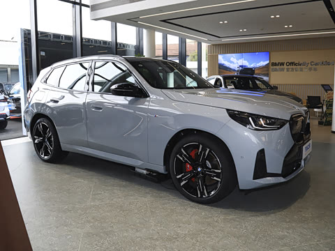 2025�� M50 xDrive