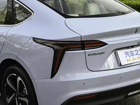 2026�� 705km MAX����������