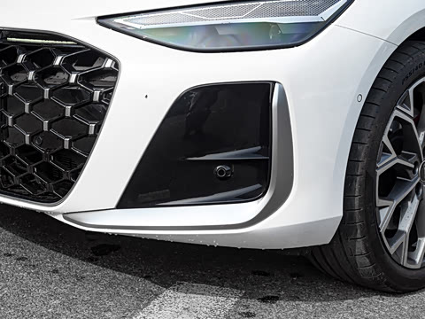 2026�� 2.0T quattro ������