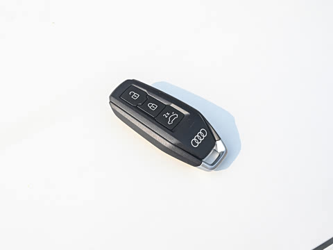 2026�� 2.0T quattro ������