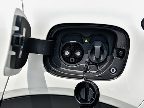 2027�� ������