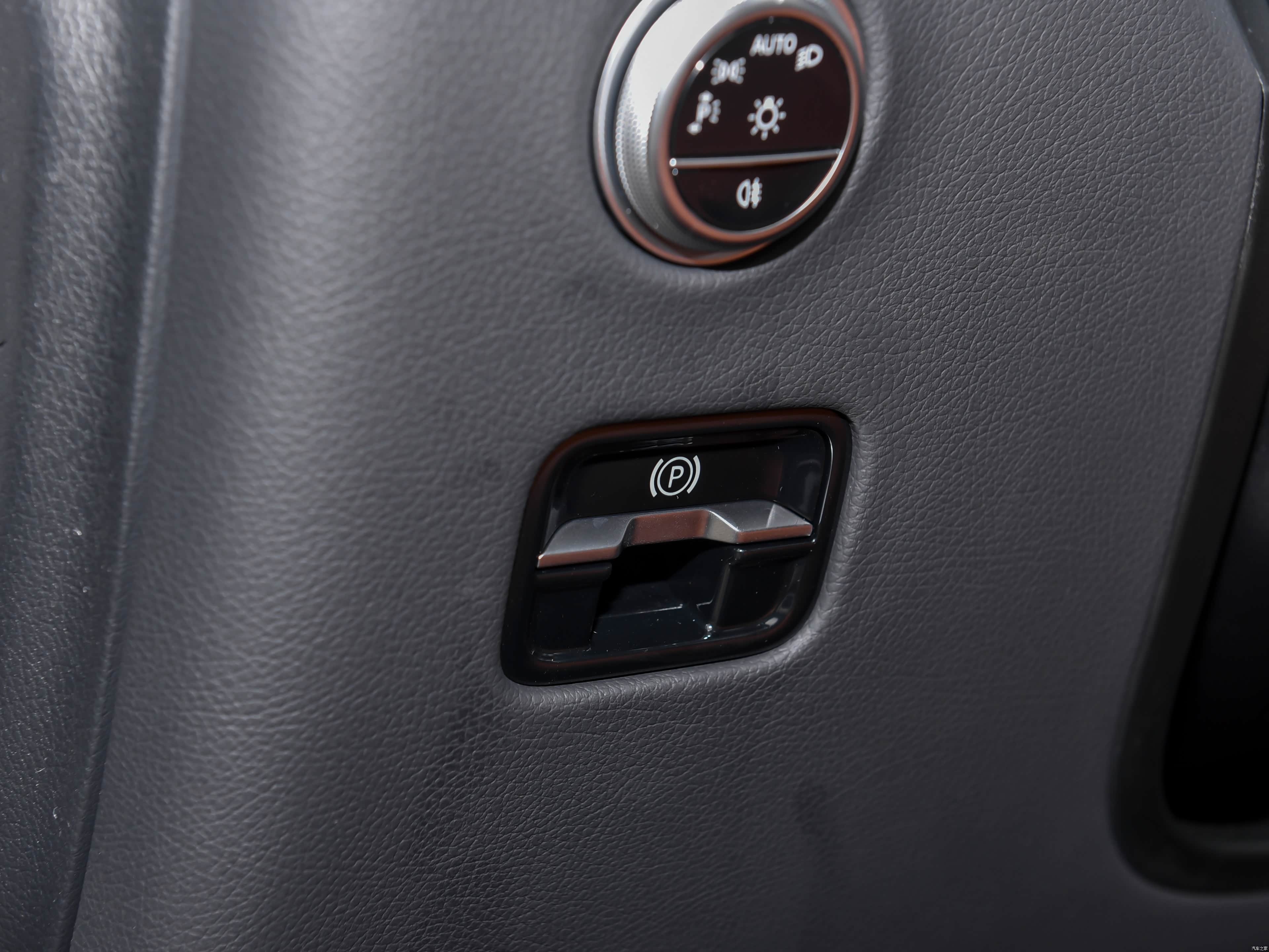 Mercedes-Benz GLC, миниатюра 19