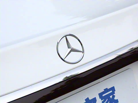 2025�� �Ŀ� E 300 L ʱ���˶���