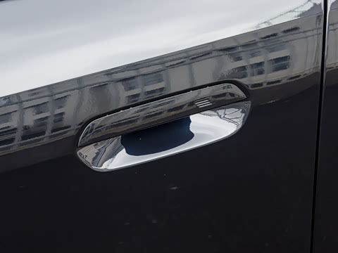 2026�� xDrive30L ������ M�˶���ҹ��װ