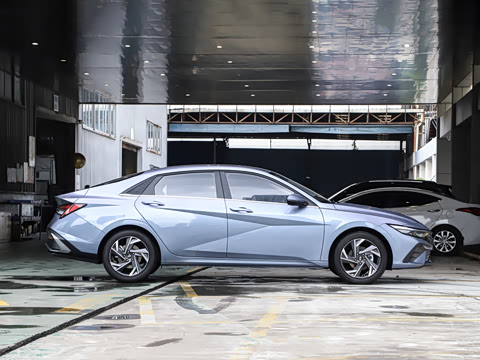 2026�� 1.5L CVT LUX����