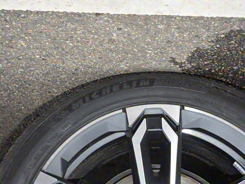 2025�� sDrive25i M�˶���װ