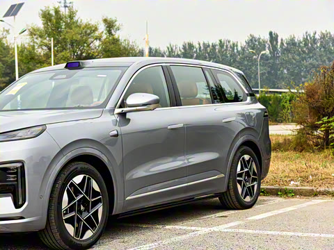 2025�� ����Ultra+