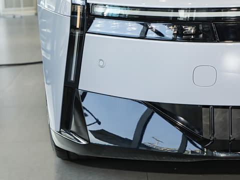 2025�� 820 �������� Ultra