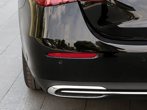 2026�� �Ŀ� E 300 L �����