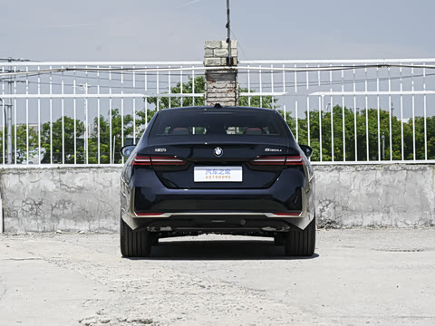 2026�� �Ŀ� 530Li ������ ������װ