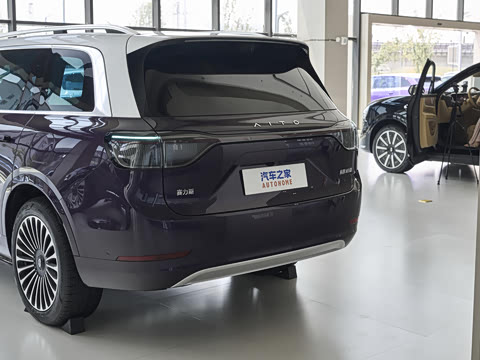 2025�� ���� Ultra�� 100kWh 4���� (192�߼����״