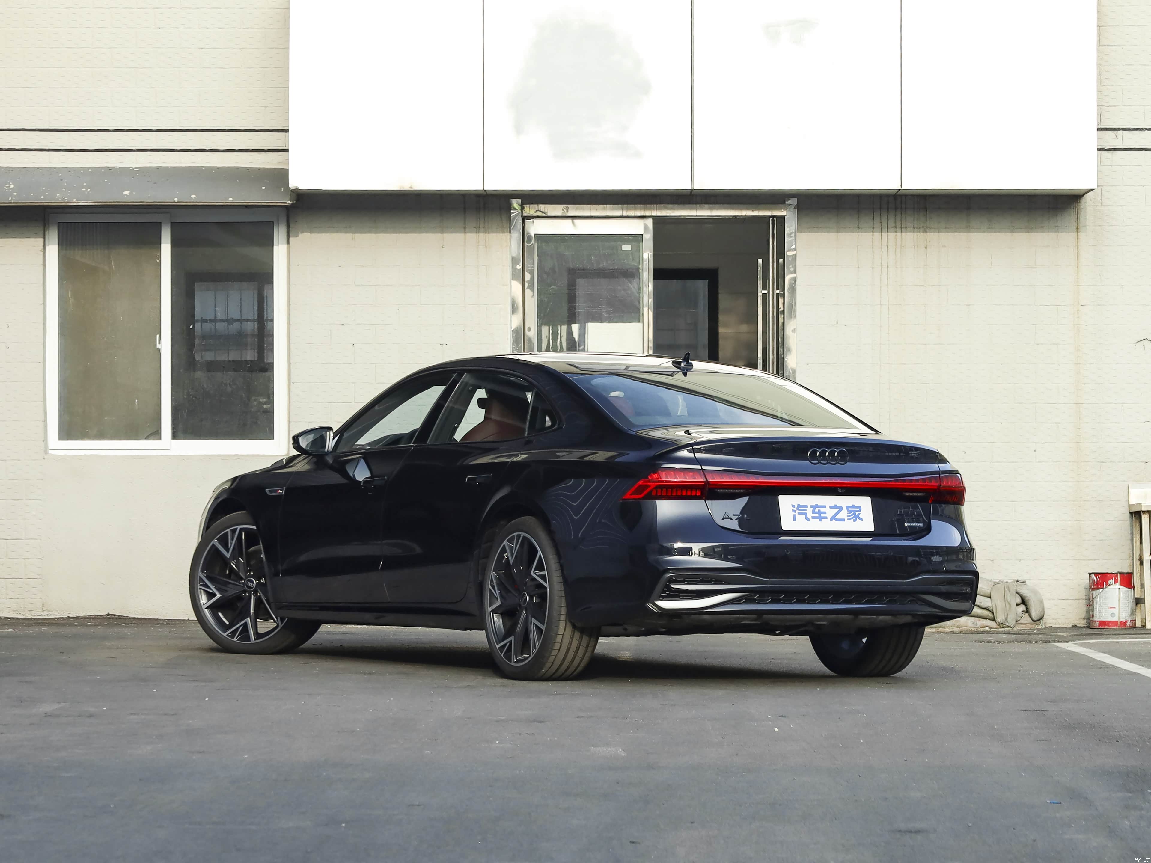 Audi A7L, миниатюра 5
