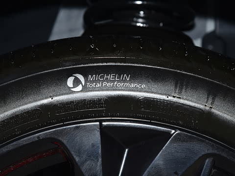 2026�� ����200 Max�˶���