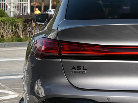 2026�� TFSI quattro 200kW �콢��