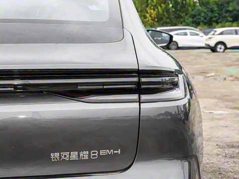 2025�� 60km EM-i ������