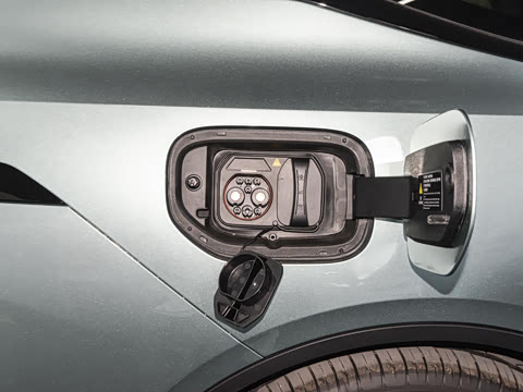 2026�� 550Ultra��ΪǬ��ADS SE��