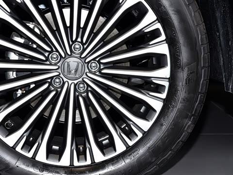 2026�� 370TURBO ����������