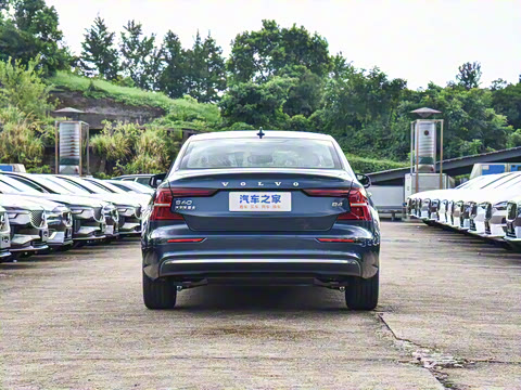 2026�� B4 ��Զ������