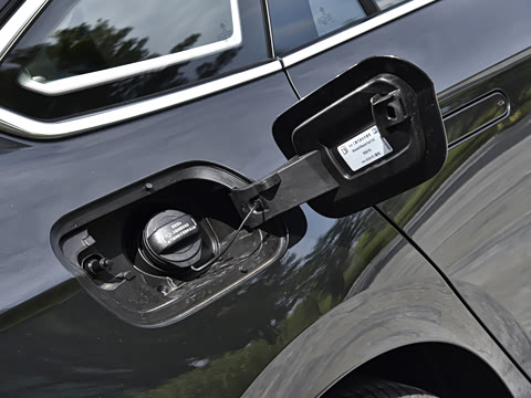 2026�� L 300TSI DSG ������