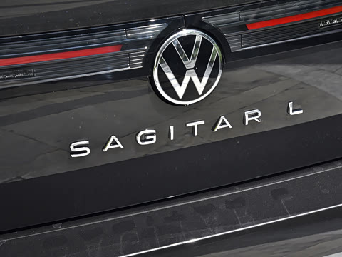 2026�� L 300TSI DSG ������