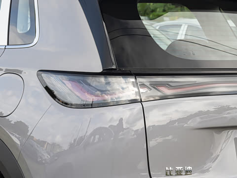2026�� DM-i 220������