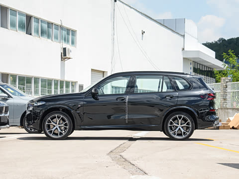 2025�� xDrive 30Li ������M�˶���ҹ��װ