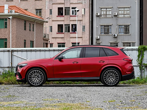 2026�� AMG GLC 43 4MATIC