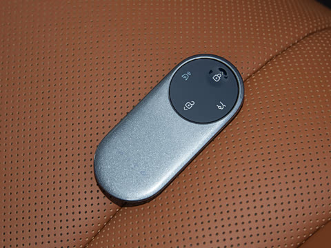 2025�� ���� Ultra�� 100kWh 6����