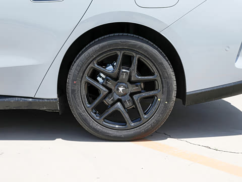 2026�� 535 MAX+�����