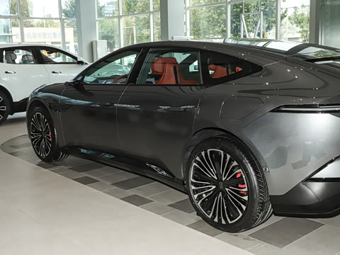 2026�� Max �����