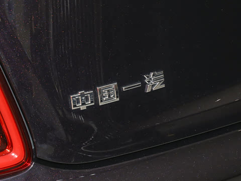 2024�� 4.0T V8��