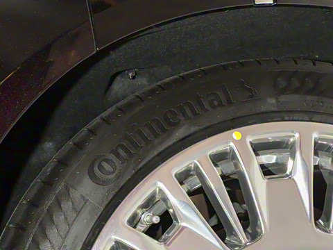 2024�� 4.0T V8��