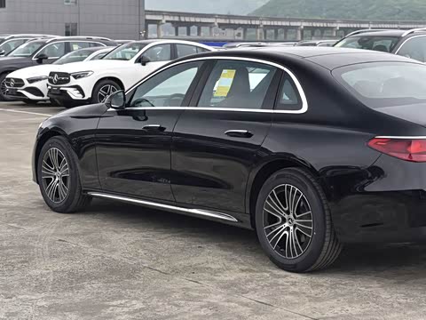 2026�� �Ŀ� E 260 L �����