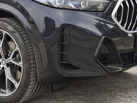 2026�� xDrive40i M�˶���װ