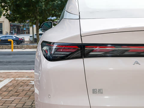 2025�� �Ŀ� 560PRO 185kW