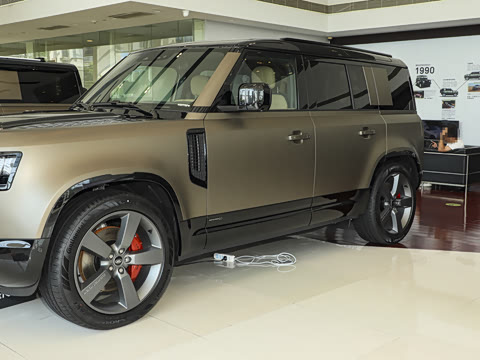 2025�� 110 3.0T P400 X