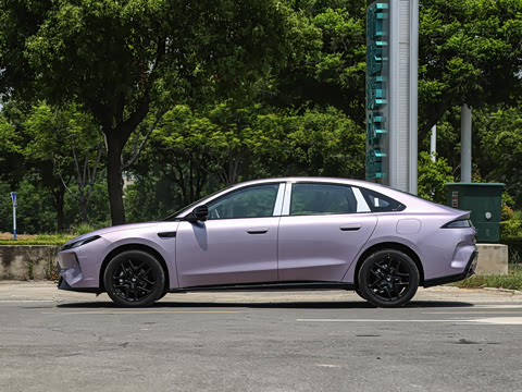 2026�� 560MAX
