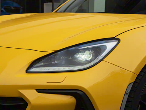 2026�� 2.4L �Զ���â������