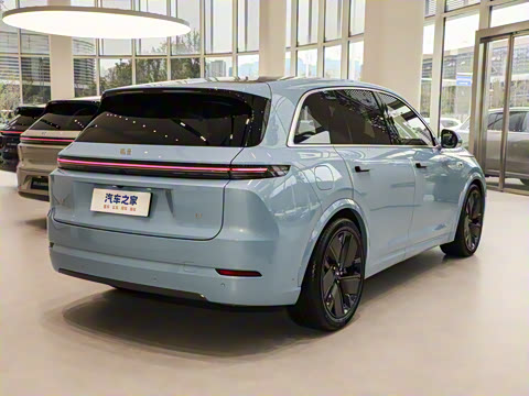 2025�� Pro ���ܻ��°�